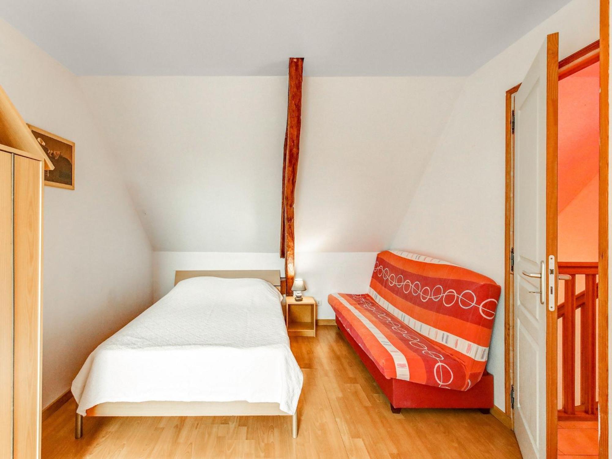 Holiday Home With Garden In Brainville Bagian luar foto